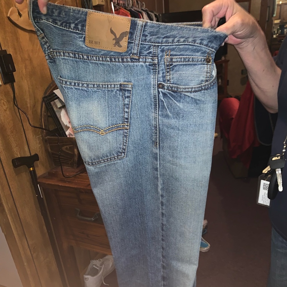 American Eagle 30/32 Blue Jeans